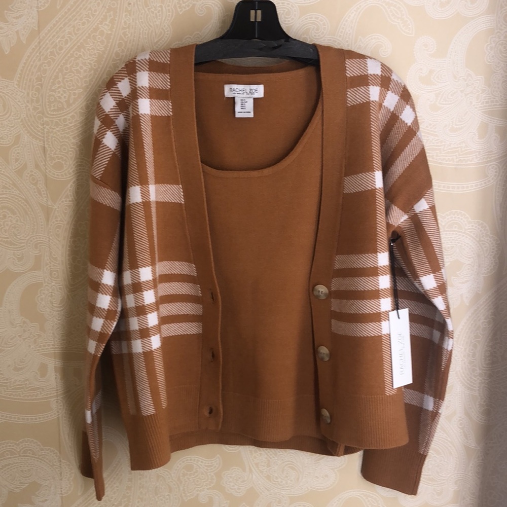 2 set of knit wear